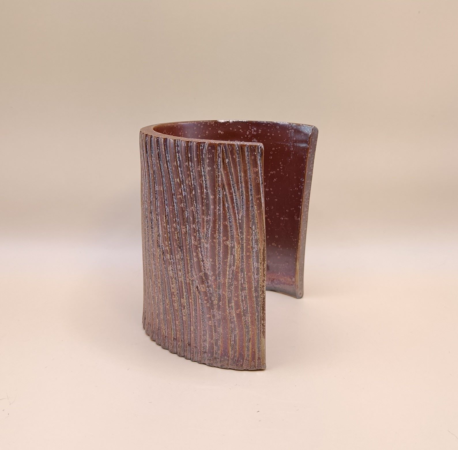 Fèndu, décoration jardin, décoration extérieure, decoration jardin, deco jardin, déco jardin, déco extérieure, déco pour jardin, deco pour jardin, deco extérieure, céramique, grès